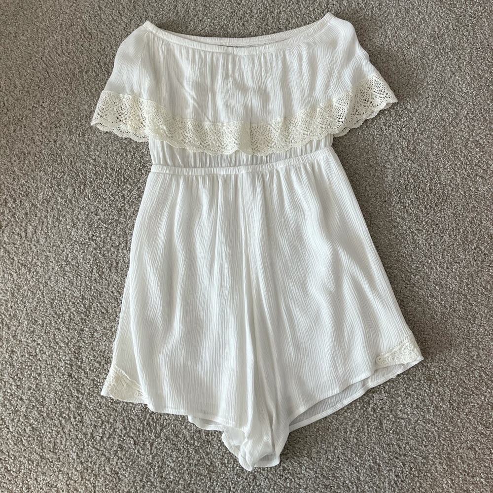 White strapless romper size S Charlotte Russe